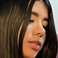 Abrilgirl Çıplak