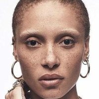 Adwoa Aboah Çıplak