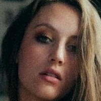 Aimée Pienschke Çıplak