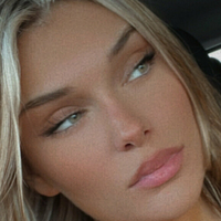 Alaina Çıplak