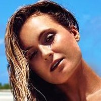 Alana Blanchard Çıplak
