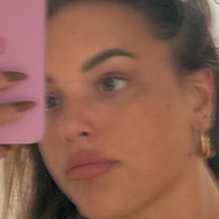 Alanna Pow Çıplak