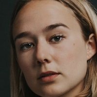 Alba August Çıplak