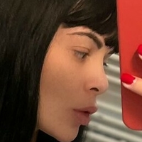 Alice Felis Çıplak