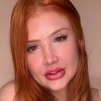 Aline Faria Çıplak