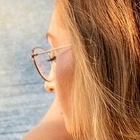 Alix Donovan Çıplak