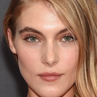 Allegra Carpenter Çıplak