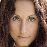 Amanda Barton Çıplak