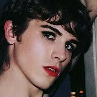 Amelie Aubrey Çıplak