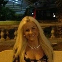 Amira Reichert Çıplak