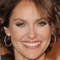 Amy Brenneman Çıplak