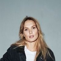 Ana Girardot Çıplak