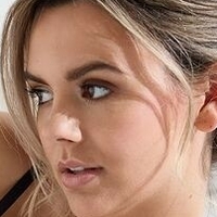 Ana Martinovic Çıplak