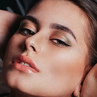 Angelina Prosvetova Çıplak