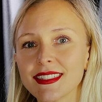 Anu Puumalainen Çıplak