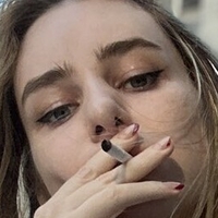 Aoife Bee Çıplak