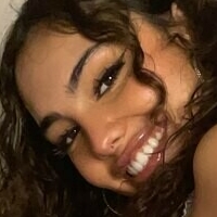 Aria Flores Çıplak