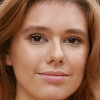 Ariana Reychers Çıplak