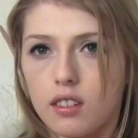 Arwen Datnoid Çıplak