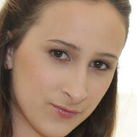 Ashley Adam Çıplak