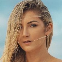 Aura Sitnova Çıplak