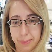 Aurica Velcota Çıplak