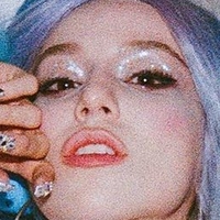 Ava Max Çıplak