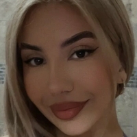 Axlxnnl Çıplak
