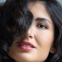Azumi Liu Çıplak