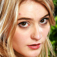 Barbara Stephanie Çıplak