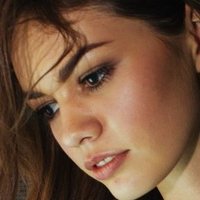 Beate Muska Çıplak