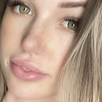 Becca Bangs Çıplak