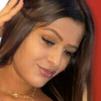 Berki Loretta Çıplak