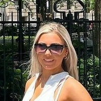 Beth Tucker Çıplak