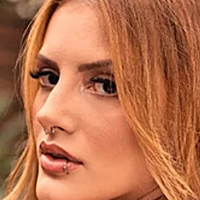 Bia Paganelli Çıplak