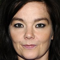 Björk Çıplak