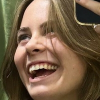 Bridget May Çıplak