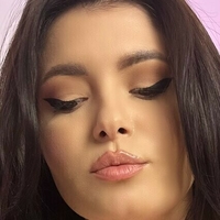 bustyema Çıplak