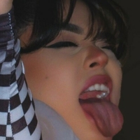Camila Valentina Çıplak