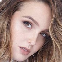 Camilla Luddington Çıplak
