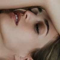 Camille Desbos Çıplak