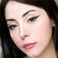 Caroline Favorino Çıplak