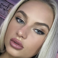 Caroline Wick Çıplak