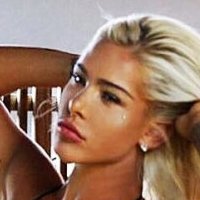 Cassie 'Badass Cass Fit' Çıplak