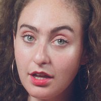 Catherine Cohen Çıplak