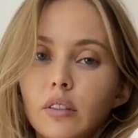 Catherine.Kn Çıplak