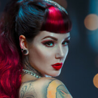 Cervena Fox Çıplak