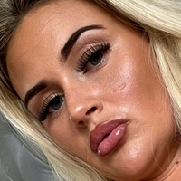 Charlotte Bumby Çıplak