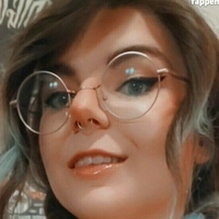 chobitches Çıplak