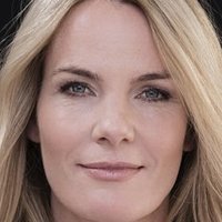 Chrissy Schulz Çıplak